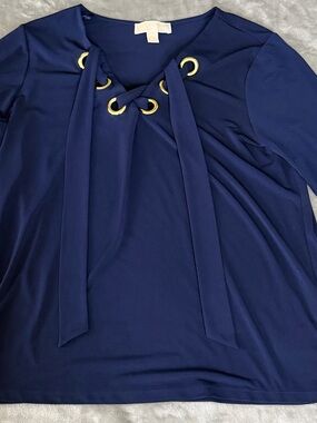 Michael Kors Blouse Long Sleeve Women’s Size Large Navy Blue Gold Grommets NEW